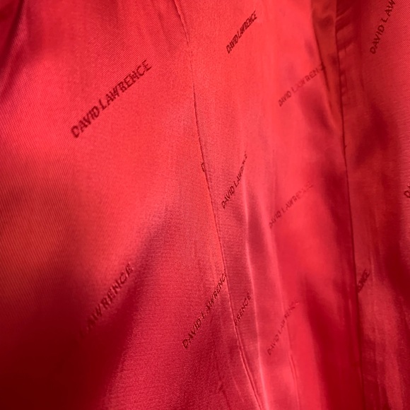 David Lawrence 🍒 Red Trench - Picture 13 of 16